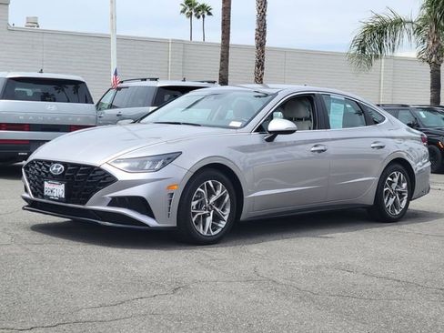 Used 2021 Hyundai Sonata SEL FWD image 2