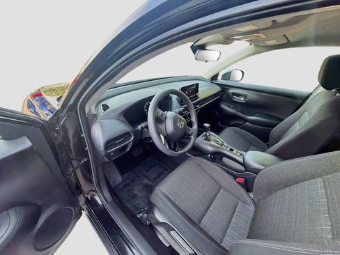 Certified 2023 Honda HR-V LX image 9