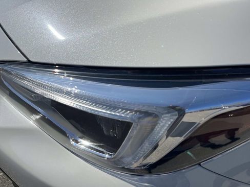 Used 2023 Subaru Crosstrek 2.5i Limited w/ Moonroof Package image 9