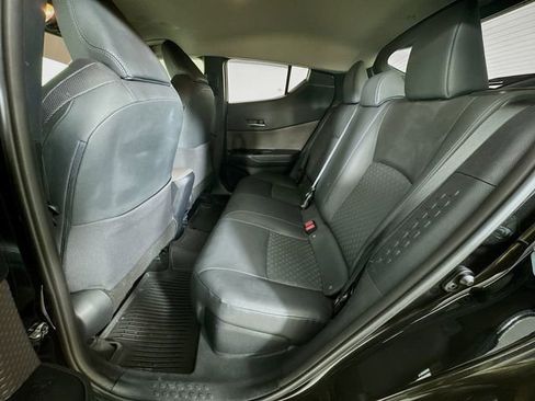 Used 2021 Toyota C-HR Limited FWD image 27