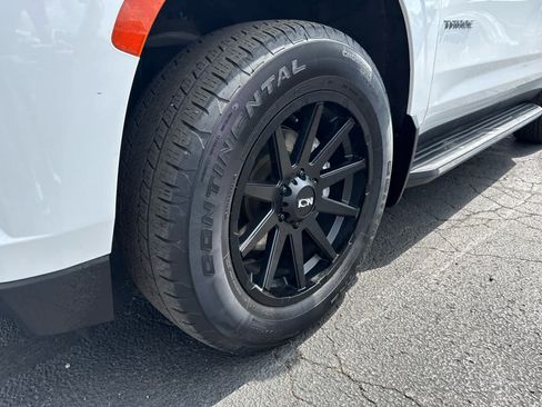 Certified 2021 Chevrolet Tahoe LT w/ LT Signature Package AWD/4WD image 9