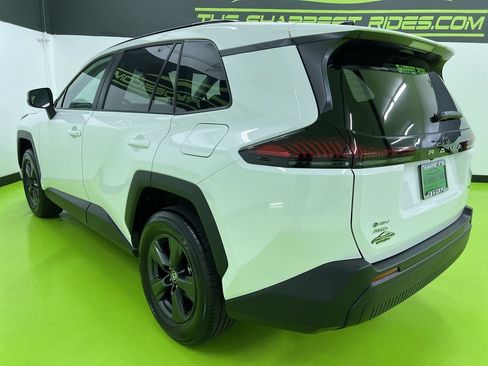 Used 2026 Toyota RAV4 LE AWD/4WD image 7