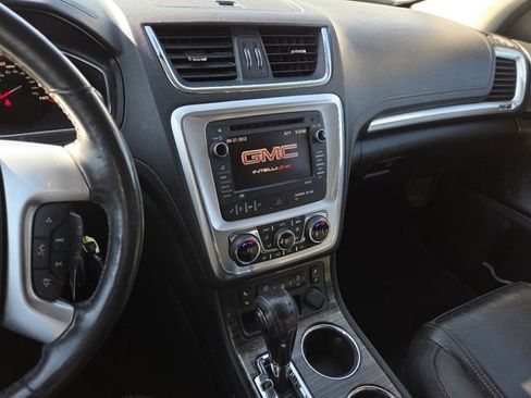 Used 2014 GMC Acadia SLT image 34
