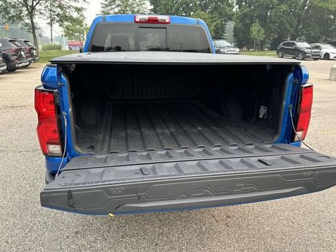 Used 2023 Chevrolet Colorado Z71 w/ Z71 Convenience Package 2 AWD/4WD image 16