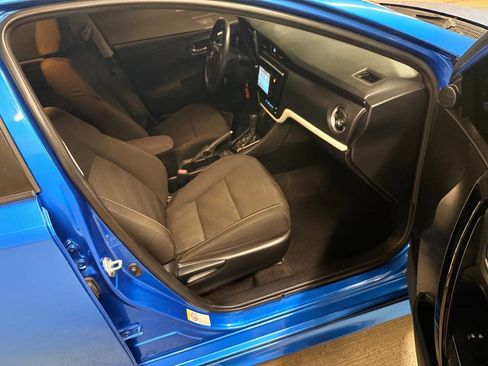Used 2018 Toyota Corolla iM w/ Carpet Mat Package (TMS) image 20