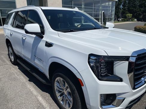 Used 2021 GMC Yukon SLT w/ SLT Luxury Plus Package AWD/4WD image 1