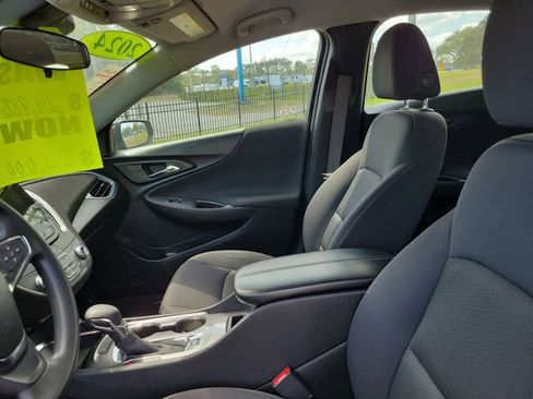 Used 2024 Chevrolet Malibu LT image 11
