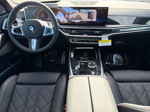 New 2026 BMW X7 xDrive40i w/ M Sport Package image 19