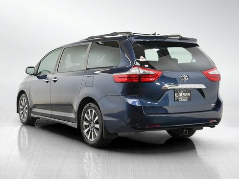 Used 2020 Toyota Sienna Limited Premium AWD/4WD image 3