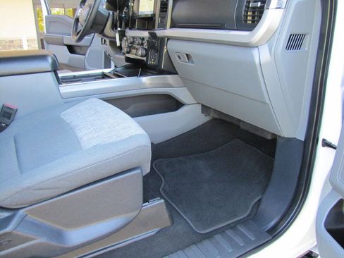 Used 2023 Ford F250 XLT w/ FX4 Off-Road Package image 24