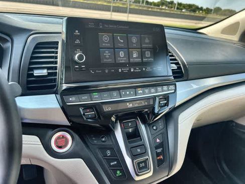 Used 2025 Honda Odyssey EX-L image 18