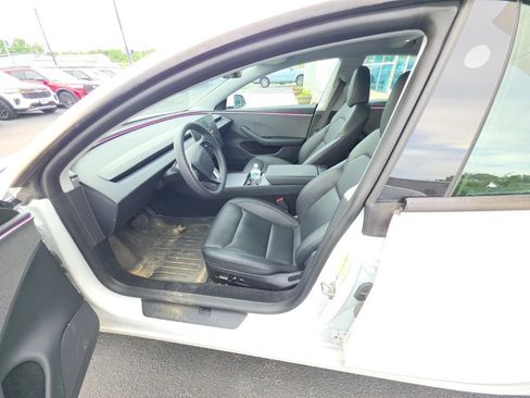 Used 2024 Tesla Model 3 Standard Range RWD image 8