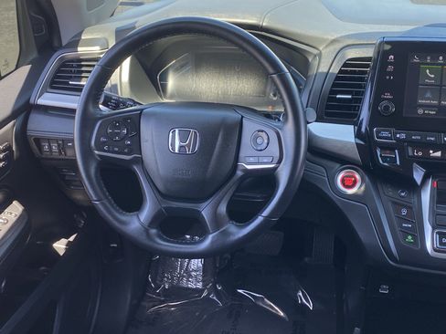 Used 2024 Honda Odyssey EX-L image 12