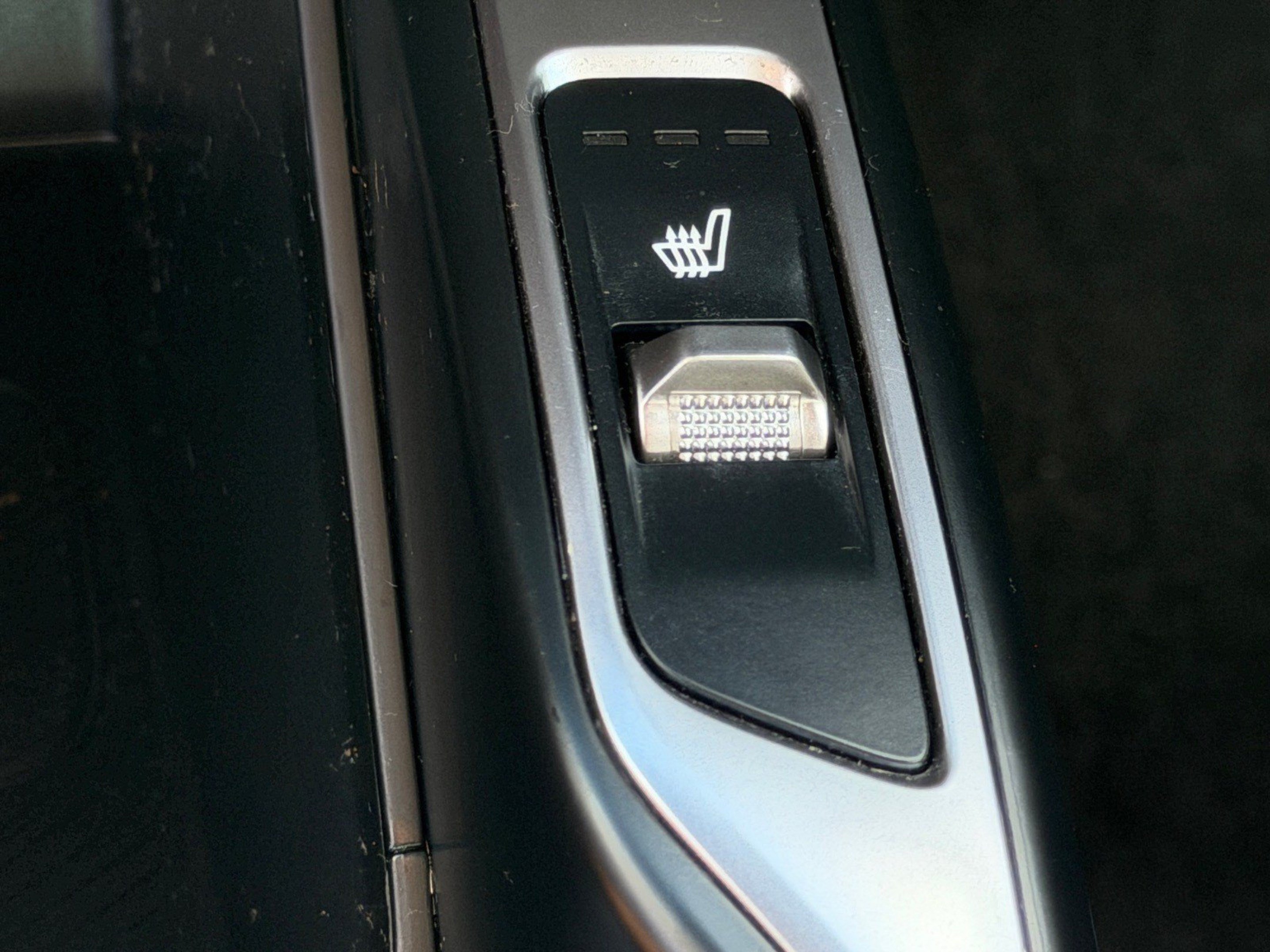 Certified 2025 Kia Sorento S w/ Panoramic Sunroof Package FWD image 27