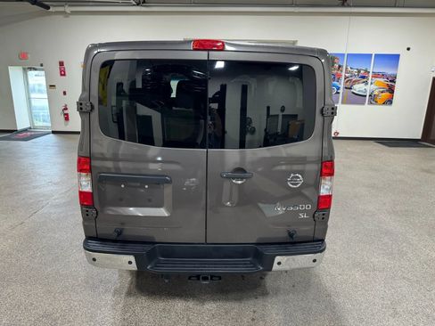 Used 2018 Nissan NV 3500 SL RWD image 19