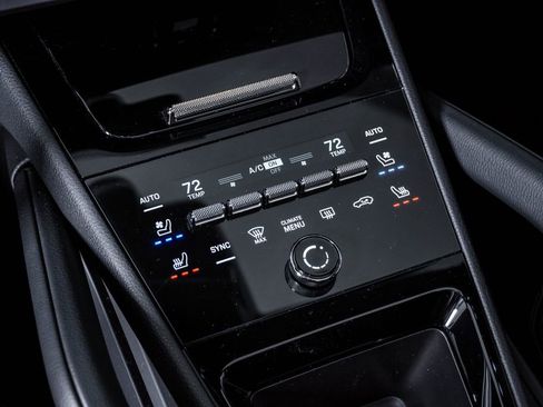 New 2026 Porsche Cayenne image 24