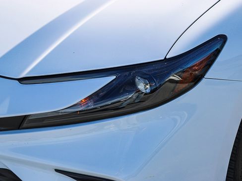 Certified 2026 Toyota Camry SE image 5