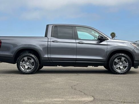 Used 2024 Honda Ridgeline TrailSport image 3