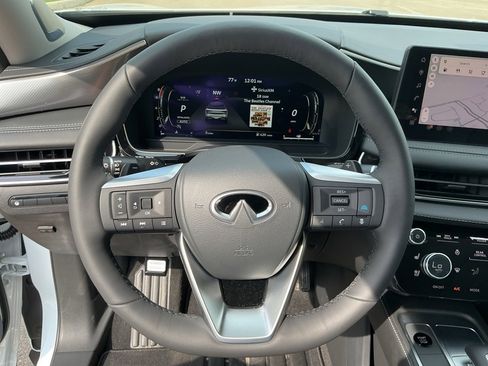 New 2026 INFINITI QX60 Luxe w/ Family Package image 16