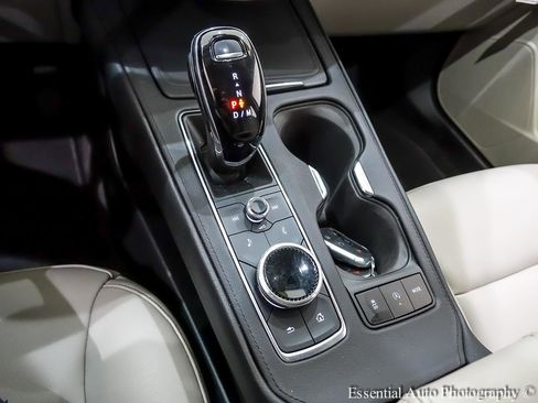 Used 2023 Cadillac XT4 Luxury image 22