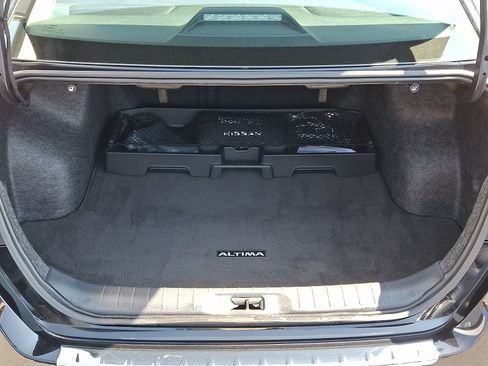 Certified 2023 Nissan Altima 2.5 SR w/ SR Premium Package FWD image 30