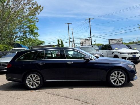 Used 2018 Mercedes-Benz E 400 4MATIC Wagon w/ Premium 2 Package (Q02) image 7