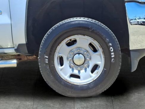 Used 2017 Chevrolet Silverado 2500 W/T AWD/4WD image 9