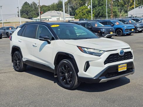 Used 2023 Toyota RAV4 XSE w/ XSE Grade Weather Package AWD/4WD image 8