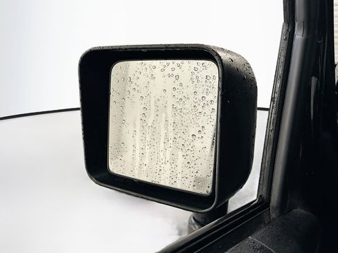 Used 2015 Jeep Wrangler Unlimited Sport w/ Connectivity Group AWD/4WD image 16