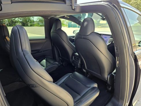 Used 2020 Tesla Model X Performance AWD/4WD image 31