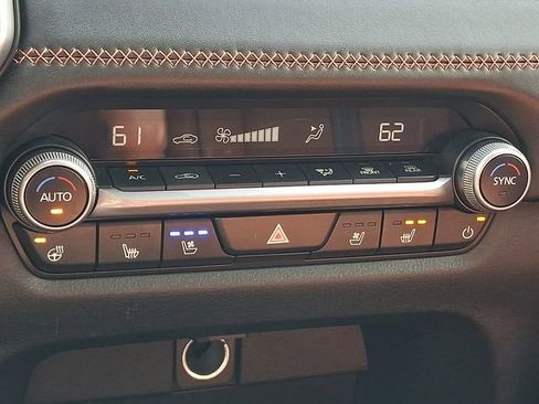 Used 2024 MAZDA CX-50 AWD 2.5 Turbo w/ Weather Package image 17