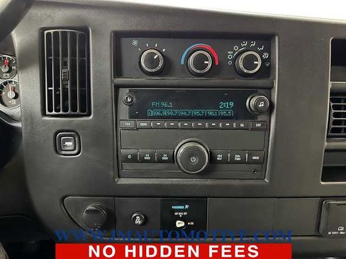 Used 2017 Chevrolet Express 2500 RWD image 18