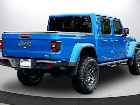 Certified 2021 Jeep Gladiator Overland AWD/4WD image 9