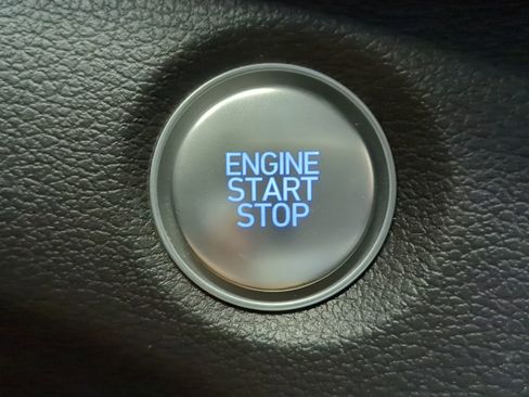 Certified 2020 Hyundai Santa Fe Limited image 29