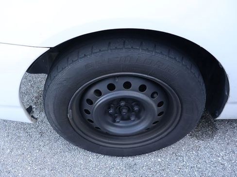 Used 2006 Toyota Corolla CE image 4