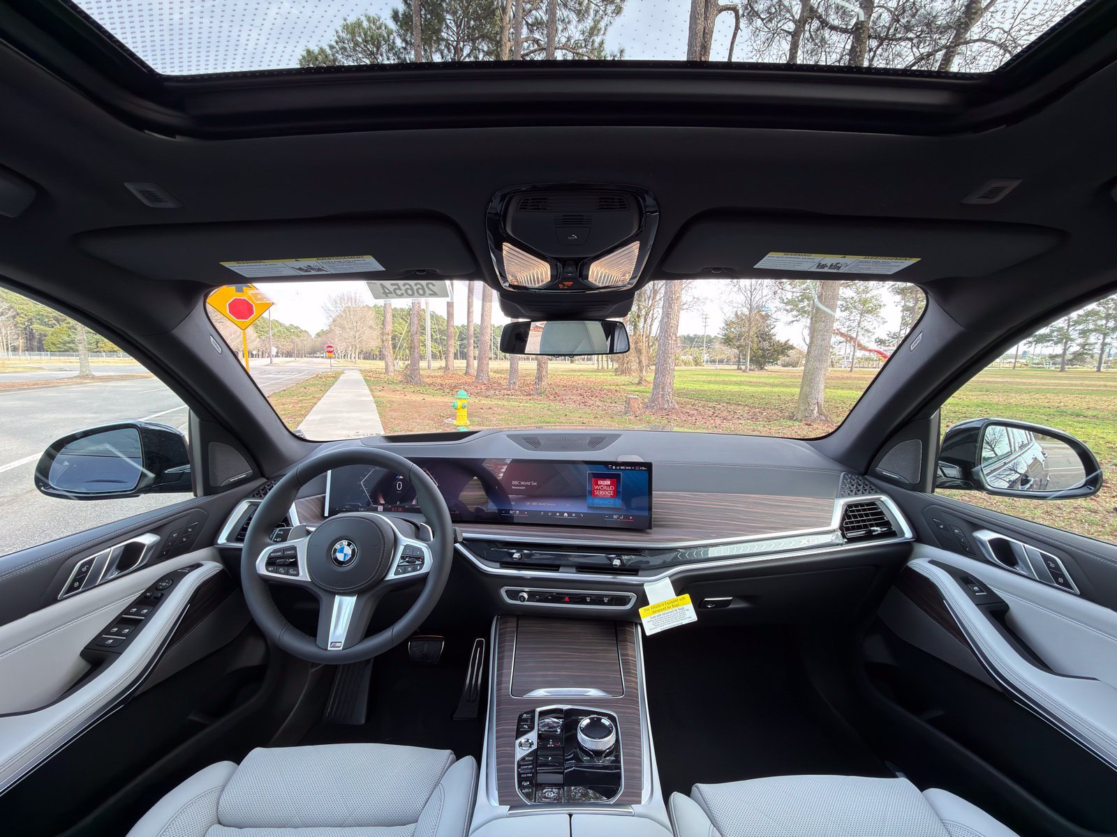 New 2026 BMW X5 xDrive40i w/ Executive Package AWD/4WD image 2
