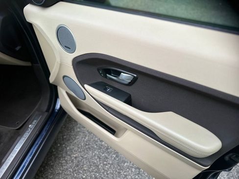 Used 2015 Land Rover Range Rover Evoque Pure Plus image 22