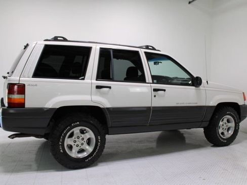 Used 1997 Jeep Grand Cherokee Laredo AWD/4WD image 9