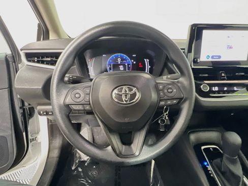 Used 2026 Toyota Corolla LE FWD image 18