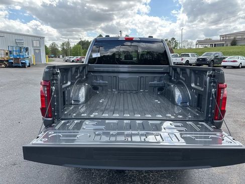 New 2026 Ford F150 XLT w/ Equipment Group 302A MID AWD/4WD image 12