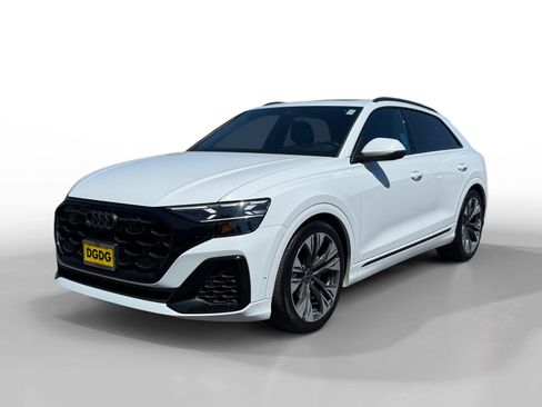 Used 2025 Audi Q8 Prestige AWD/4WD image 1