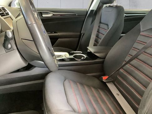 Used 2013 Ford Fusion SE image 7