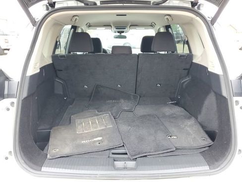 Used 2025 Nissan Rogue SV AWD/4WD image 8