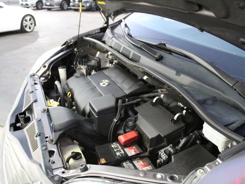 Used 2013 Toyota Sienna XLE FWD image 38