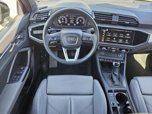 Used 2025 Audi Q3 2.0T Premium w/ Convenience Package AWD/4WD image 5