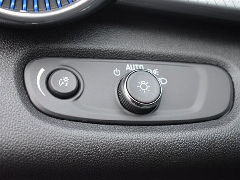 New 2026 Chevrolet Trax LT w/ LT Convenience Package image 22