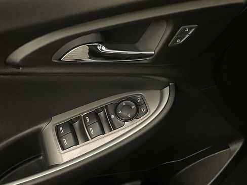 Used 2024 Chevrolet Malibu LT FWD image 16
