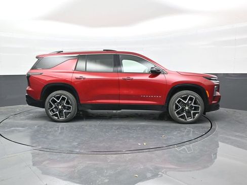 New 2026 Chevrolet Traverse High Country w/ LPO, Floor Liner Package AWD/4WD image 8