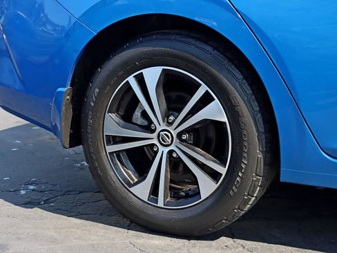 Used 2020 Nissan Sentra SV image 6