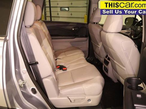 Used 2017 Honda Pilot Touring image 30
